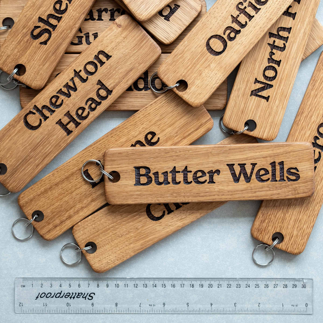 Giant Wooden Keyring - A supersized XXL Oak Keyring